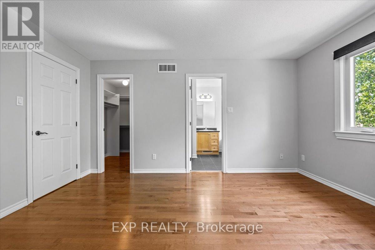 264 Bradwell Way, Ottawa, Ontario  K1T 4J2 - Photo 24 - X12397856