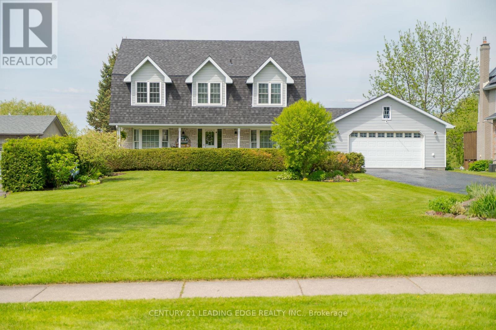 5048 William Street, Pickering, Ontario  L1Y 1B2 - Photo 3 - E12397609