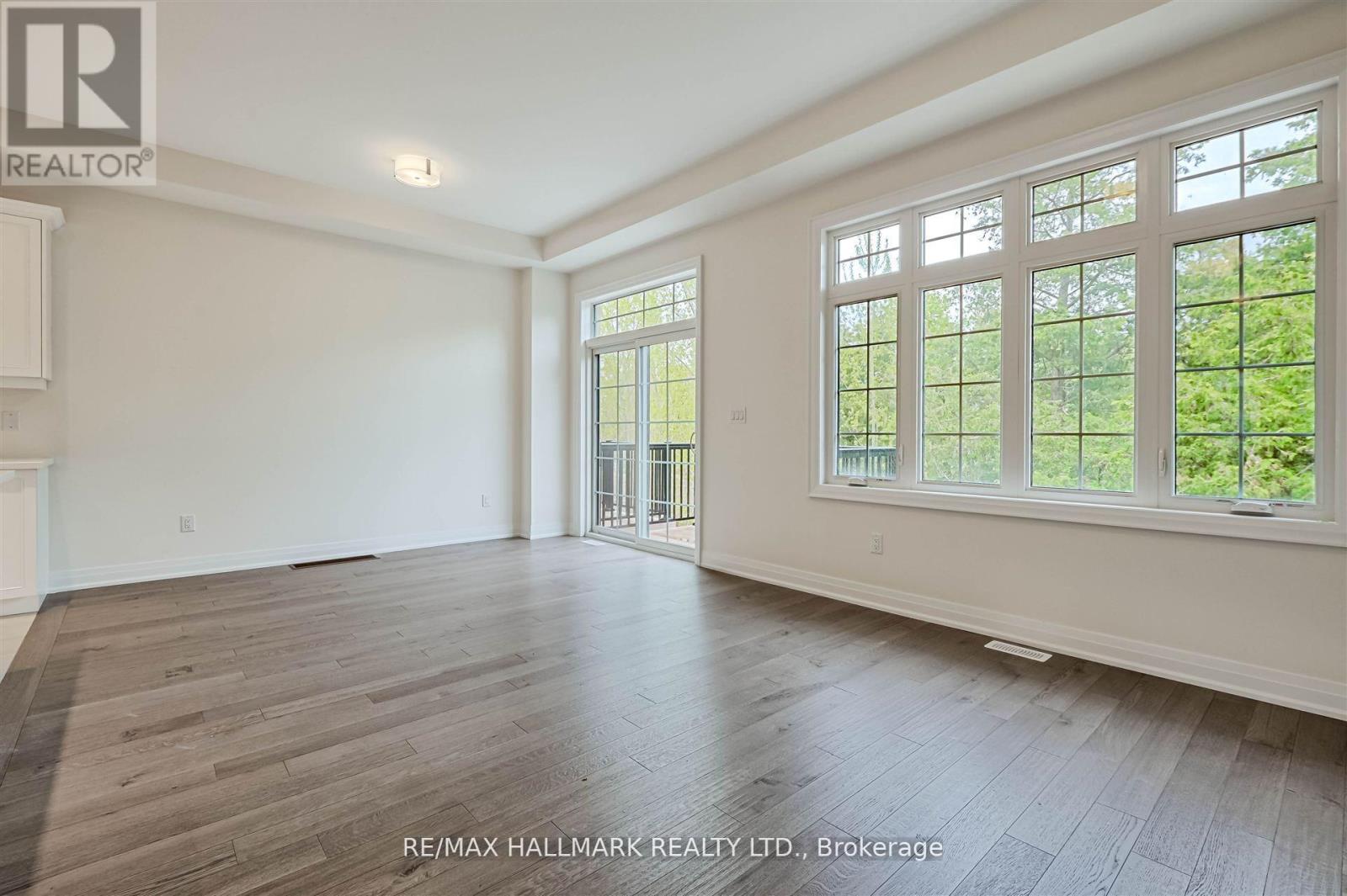 5 West Village Lane, Markham, Ontario  L6C 3L5 - Photo 12 - N12397632