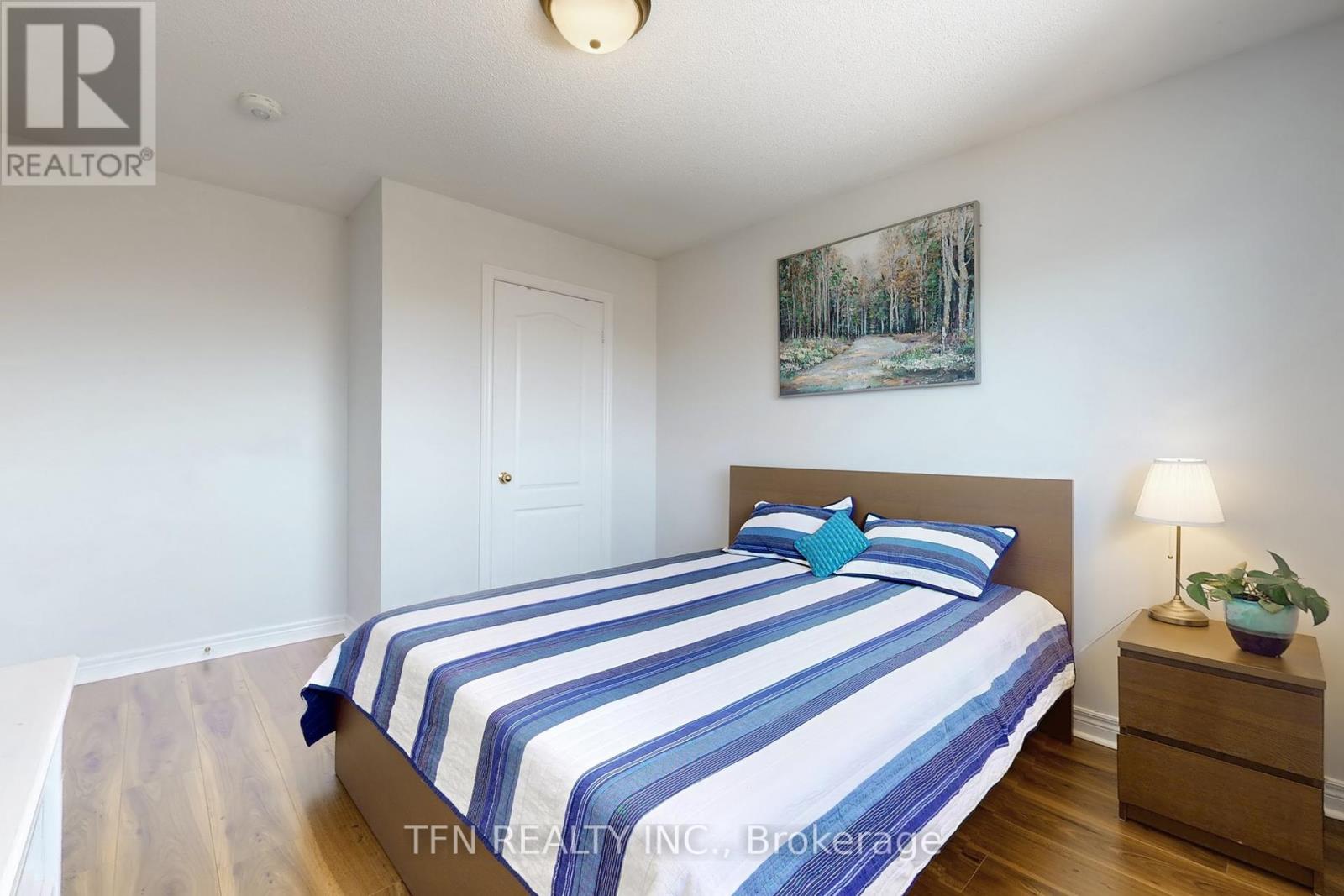 851 Clemens Crescent, Mississauga, Ontario  L5V 2S8 - Photo 24 - W12246834