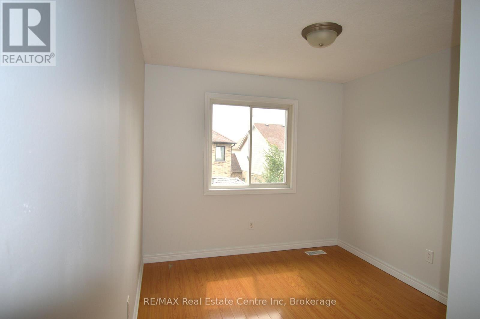 49 Edwards Street, Guelph, Ontario  N1E 0B8 - Photo 23 - X12397773