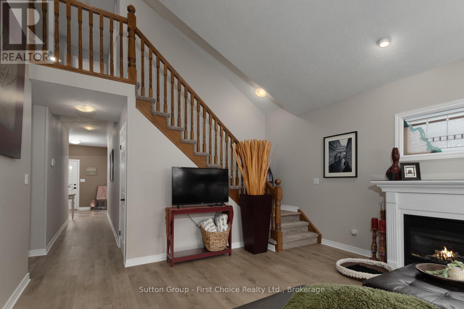 338 Delamere Avenue, Stratford, Ontario  N5A 5A4 - Photo 4 - X12397820