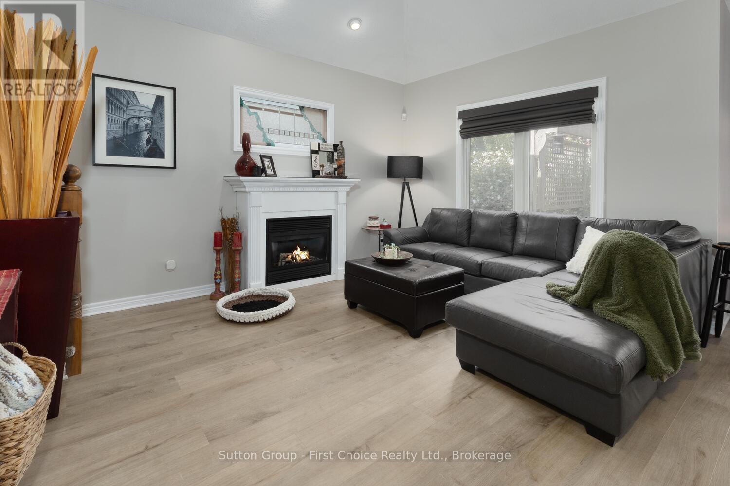 338 Delamere Avenue, Stratford, Ontario  N5A 5A4 - Photo 6 - X12397820