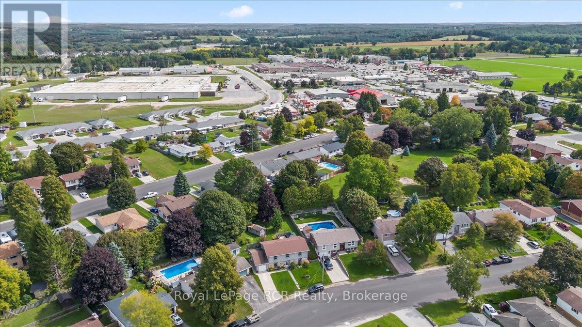 543 19th Avenue, Hanover, Ontario  N4N 3G4 - Photo 33 - X12397841