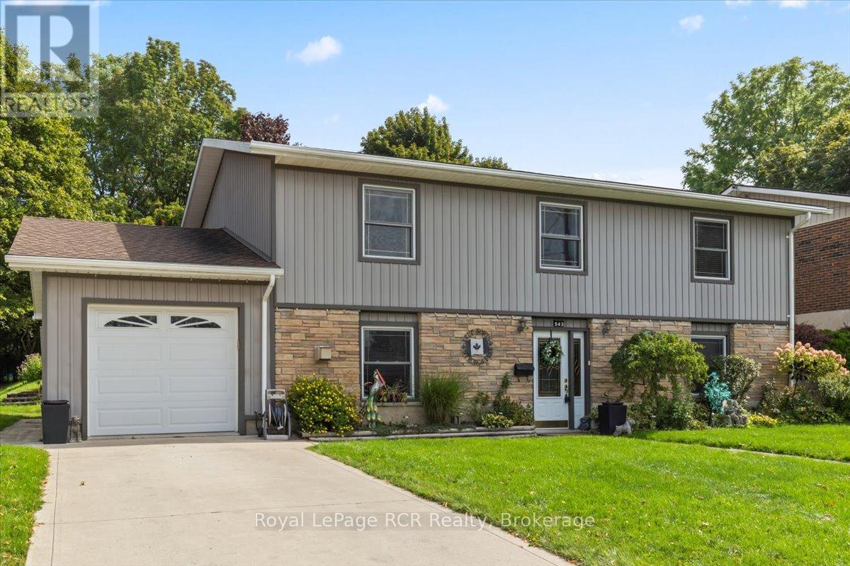 543 19th Avenue, Hanover, Ontario  N4N 3G4 - Photo 4 - X12397841