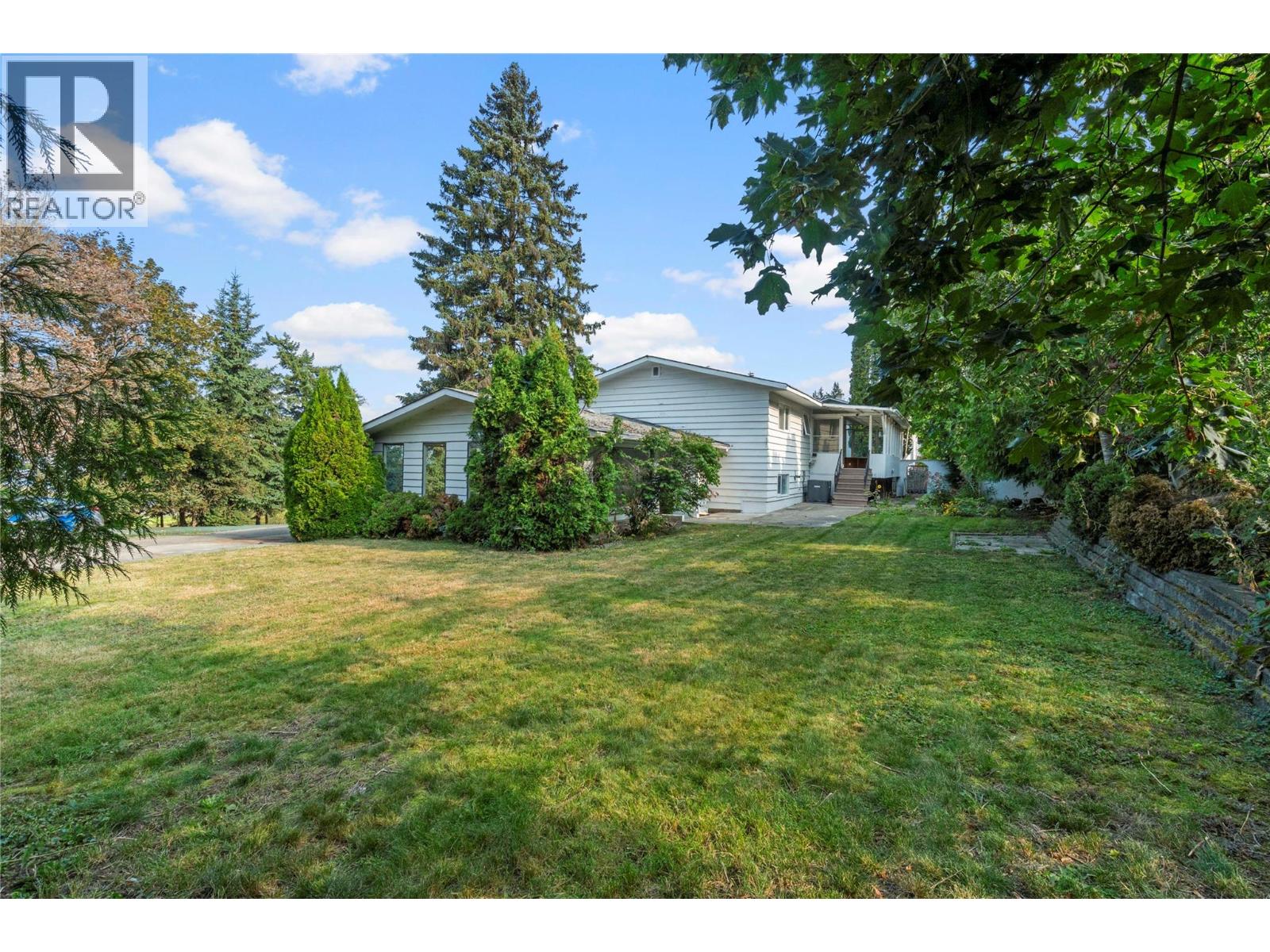 1160 Lakeshore Road NE, Salmon Arm, British Columbia