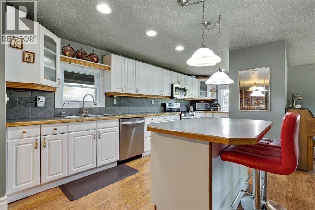 227 2nd Avenue W, Rockyford, Alberta  T0J 2R0 - Photo 6 - A2232152