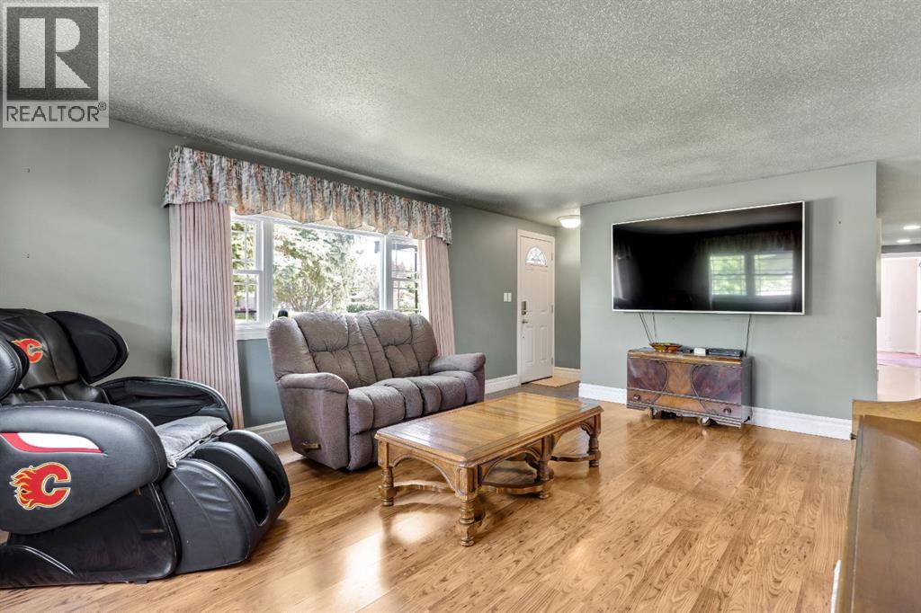 227 2nd Avenue W, Rockyford, Alberta  T0J 2R0 - Photo 3 - A2232152