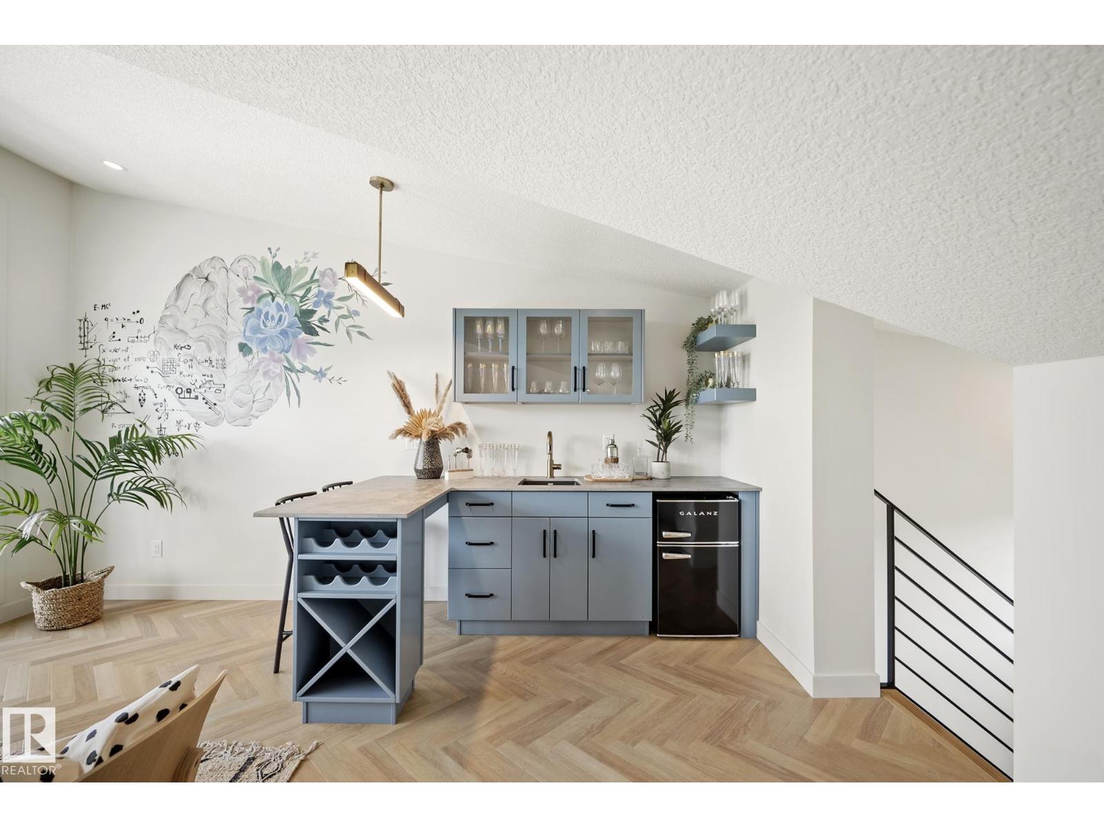 8803 Strathearn Dr Nw, Edmonton, Alberta  T6C 4C8 - Photo 43 - E4457264