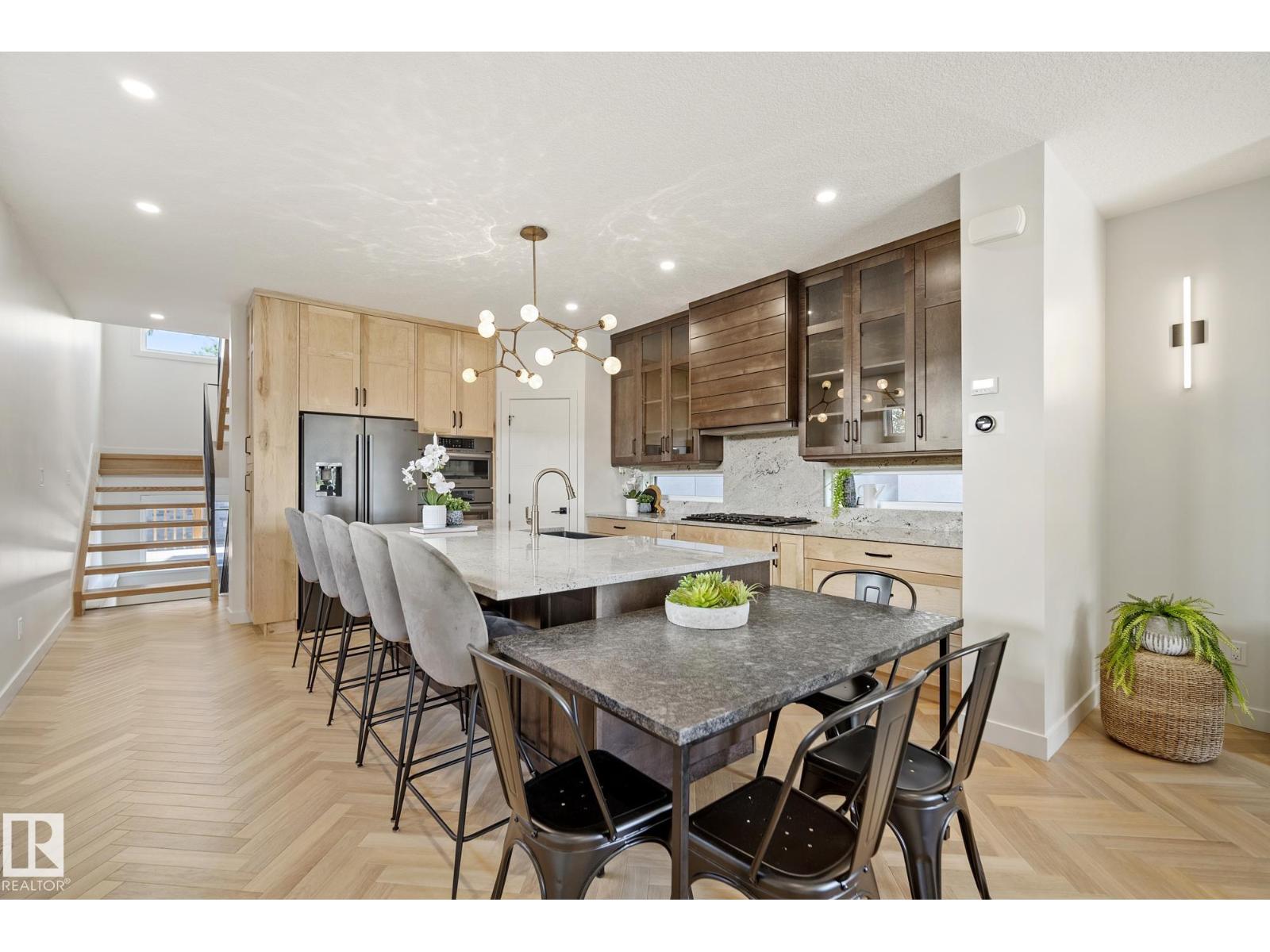 8803 Strathearn Dr Nw, Edmonton, Alberta  T6C 4C8 - Photo 5 - E4457264