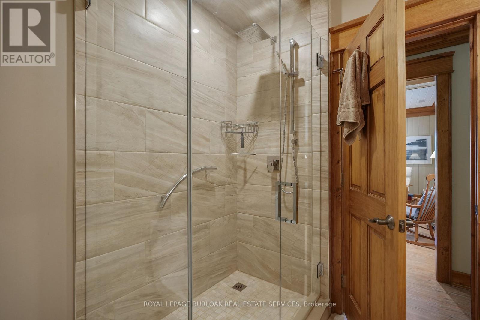 36 Manitouwabing Estates Road, Mckellar, Ontario  P2A 0B5 - Photo 29 - X12392696