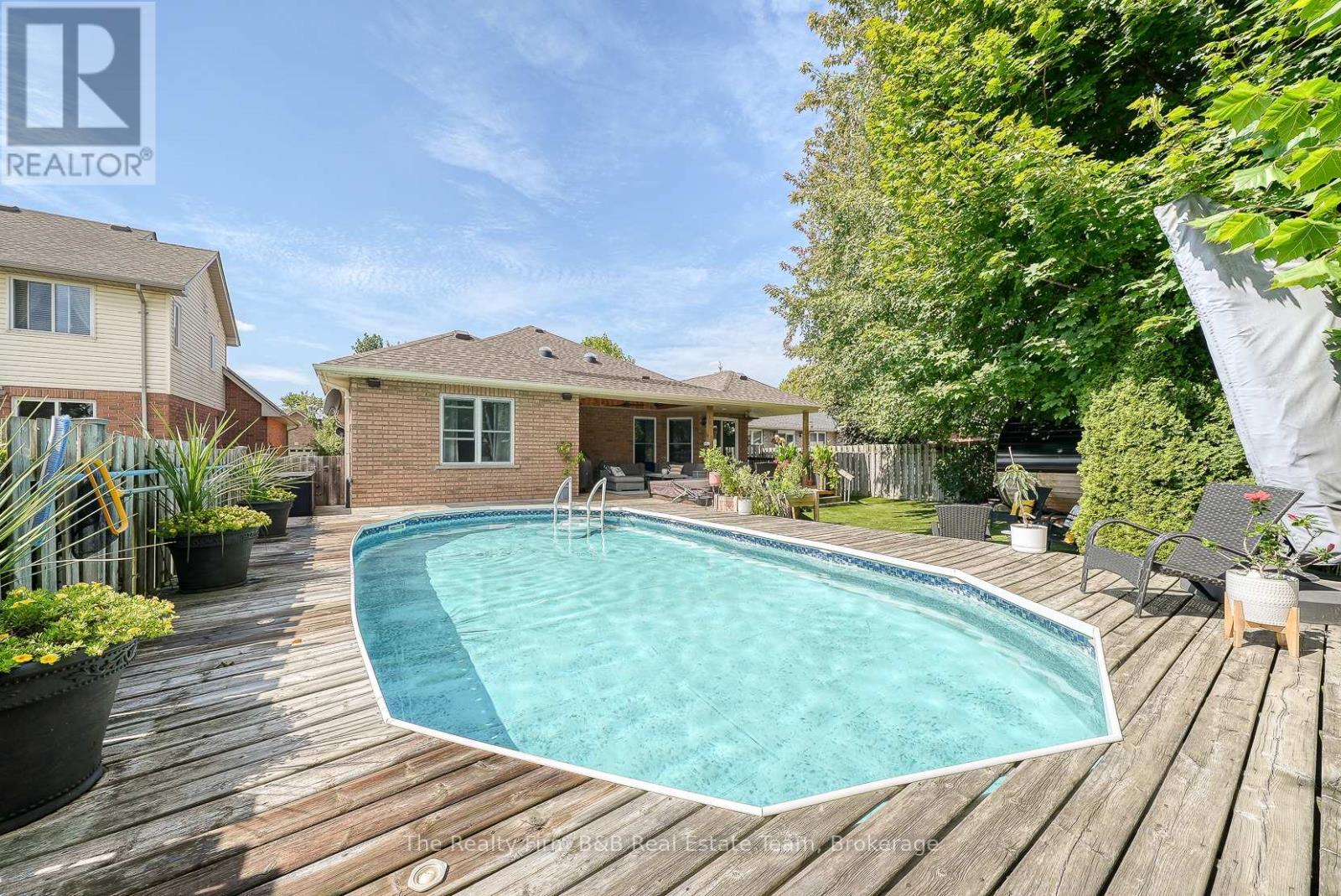 504 Crestwood Court, Woodstock, Ontario  N4T 1V3 - Photo 41 - X12397746