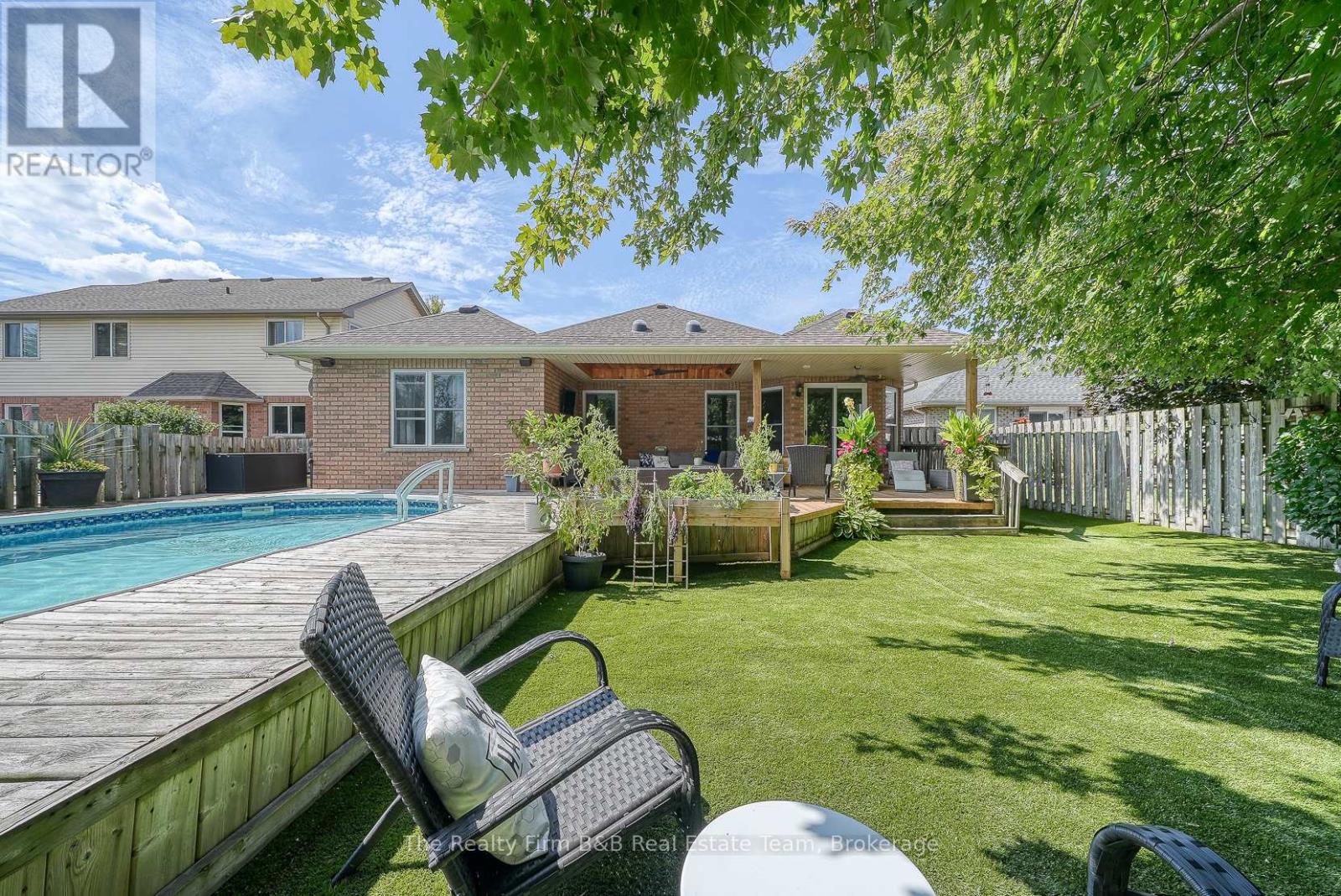 504 Crestwood Court, Woodstock, Ontario  N4T 1V3 - Photo 42 - X12397746
