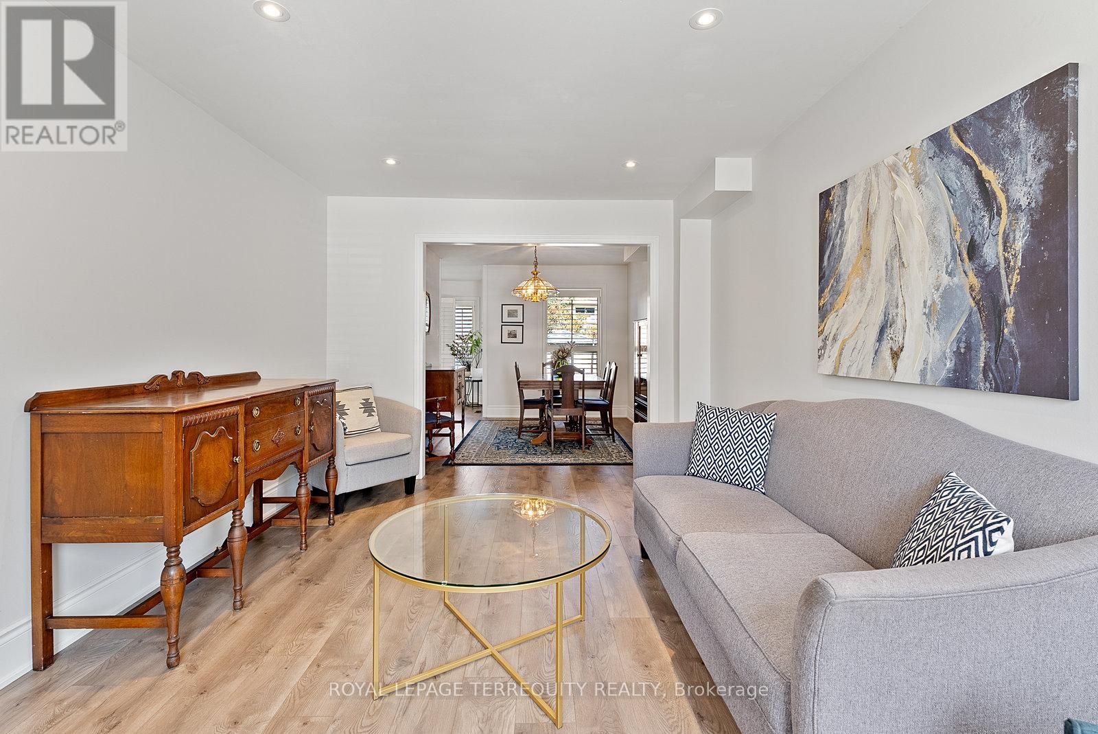 3247 Dovetail Mews, Mississauga, Ontario  L5L 5G9 - Photo 10 - W12397637