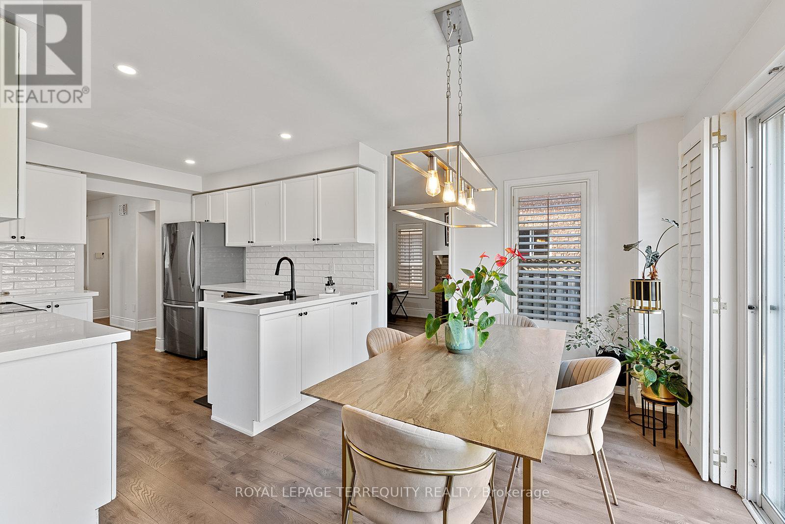 3247 Dovetail Mews, Mississauga, Ontario  L5L 5G9 - Photo 22 - W12397637