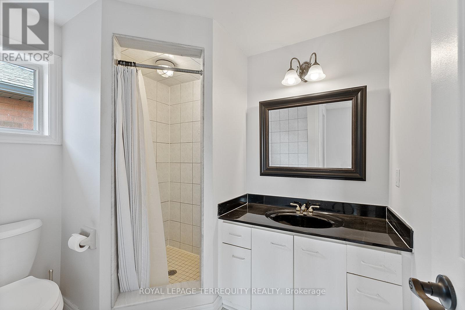 3247 Dovetail Mews, Mississauga, Ontario  L5L 5G9 - Photo 29 - W12397637