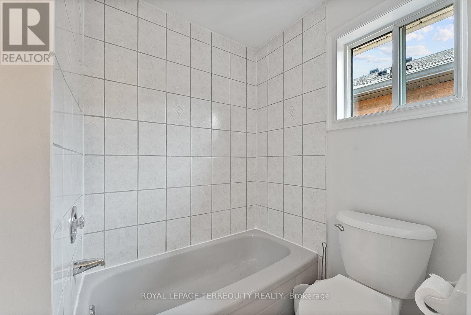 3247 Dovetail Mews, Mississauga, Ontario  L5L 5G9 - Photo 30 - W12397637