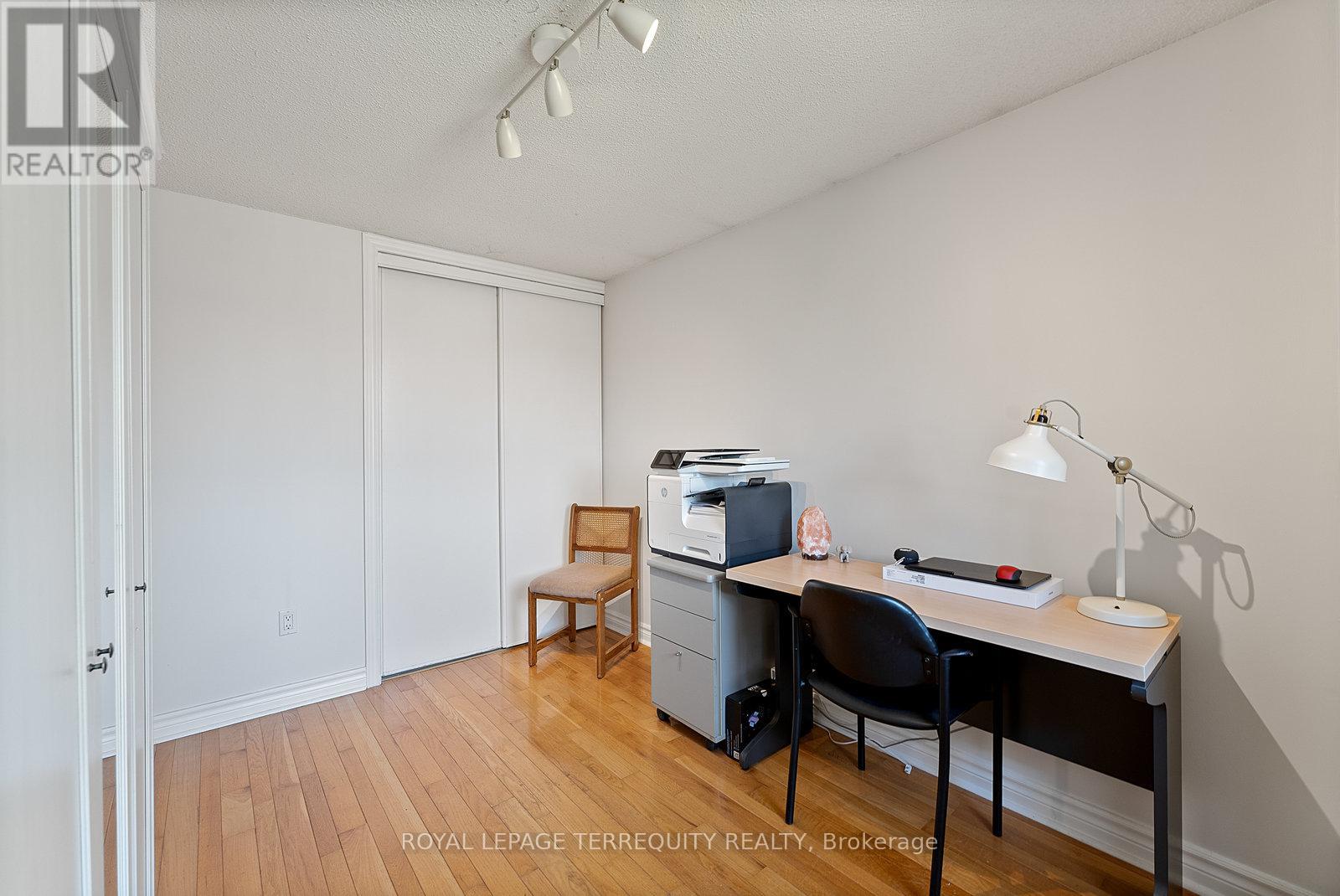 3247 Dovetail Mews, Mississauga, Ontario  L5L 5G9 - Photo 33 - W12397637