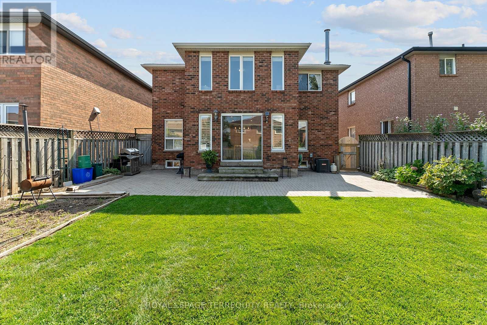 3247 Dovetail Mews, Mississauga, Ontario  L5L 5G9 - Photo 49 - W12397637