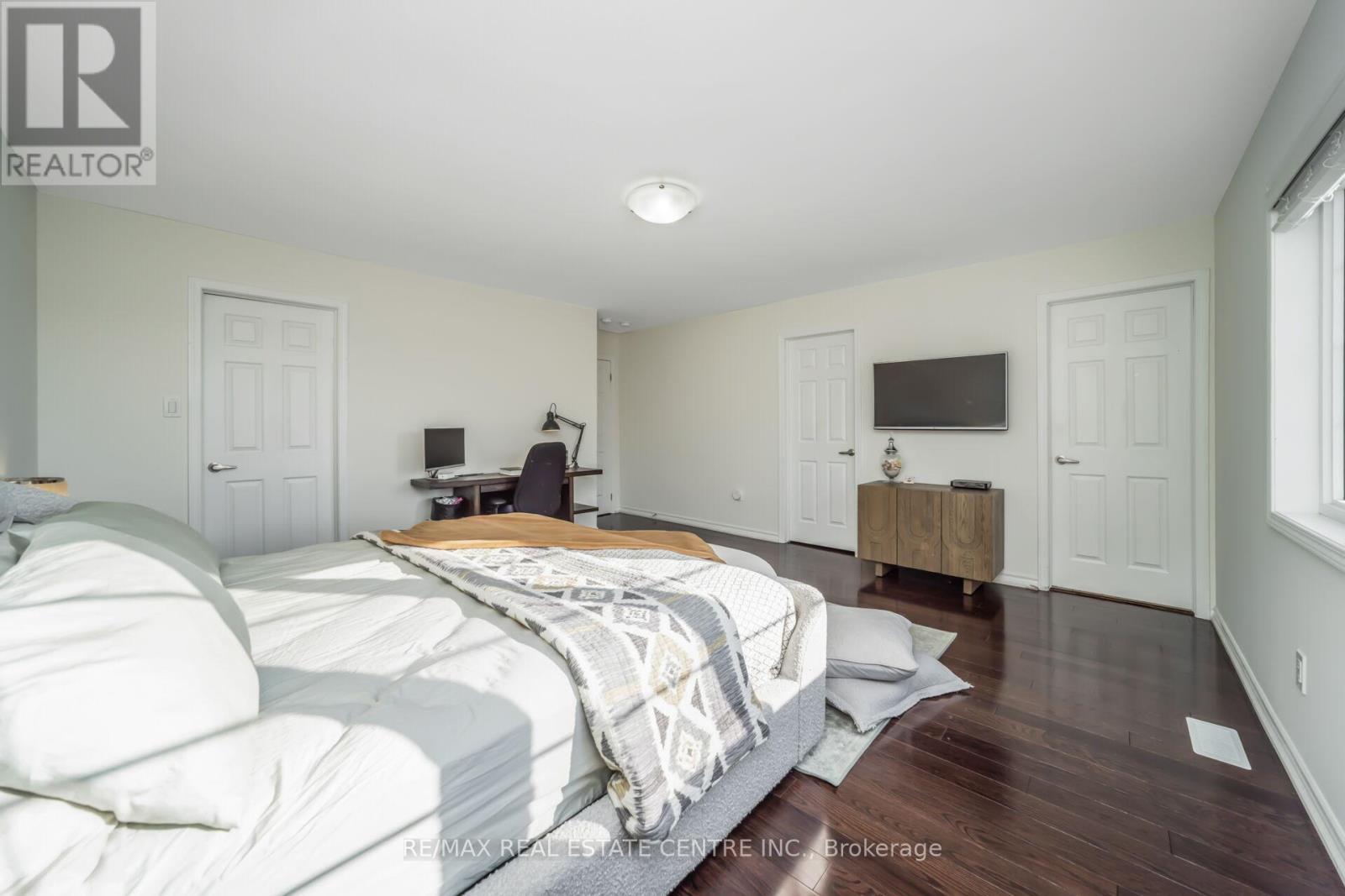 486 Etheridge Avenue, Milton, Ontario  L9E 0A8 - Photo 31 - W12397642