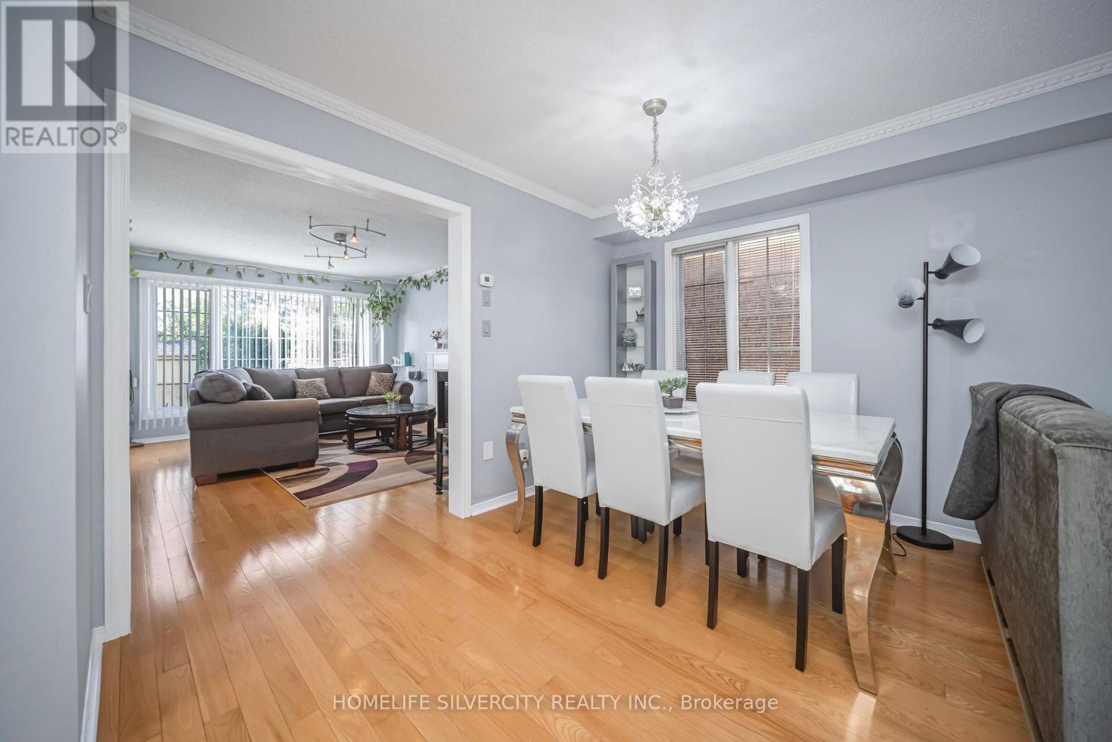 37 Loons Call Crescent N, Brampton, Ontario  L6R 2G5 - Photo 12 - W12397662