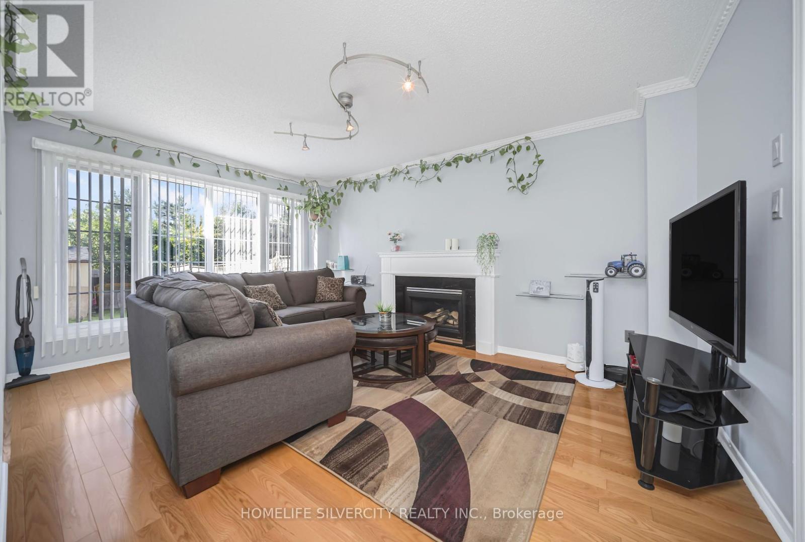 37 Loons Call Crescent N, Brampton, Ontario  L6R 2G5 - Photo 15 - W12397662