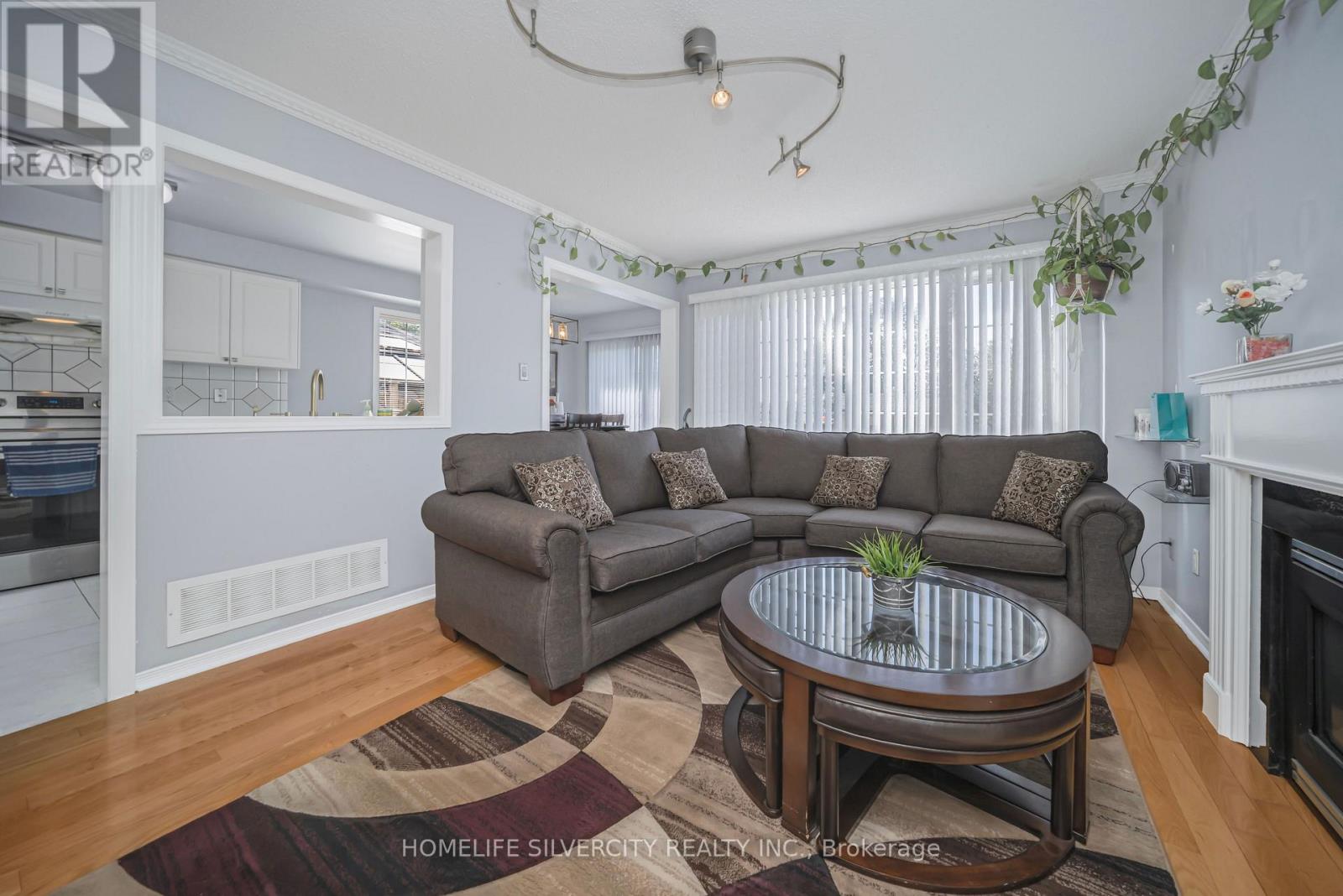 37 Loons Call Crescent N, Brampton, Ontario  L6R 2G5 - Photo 16 - W12397662