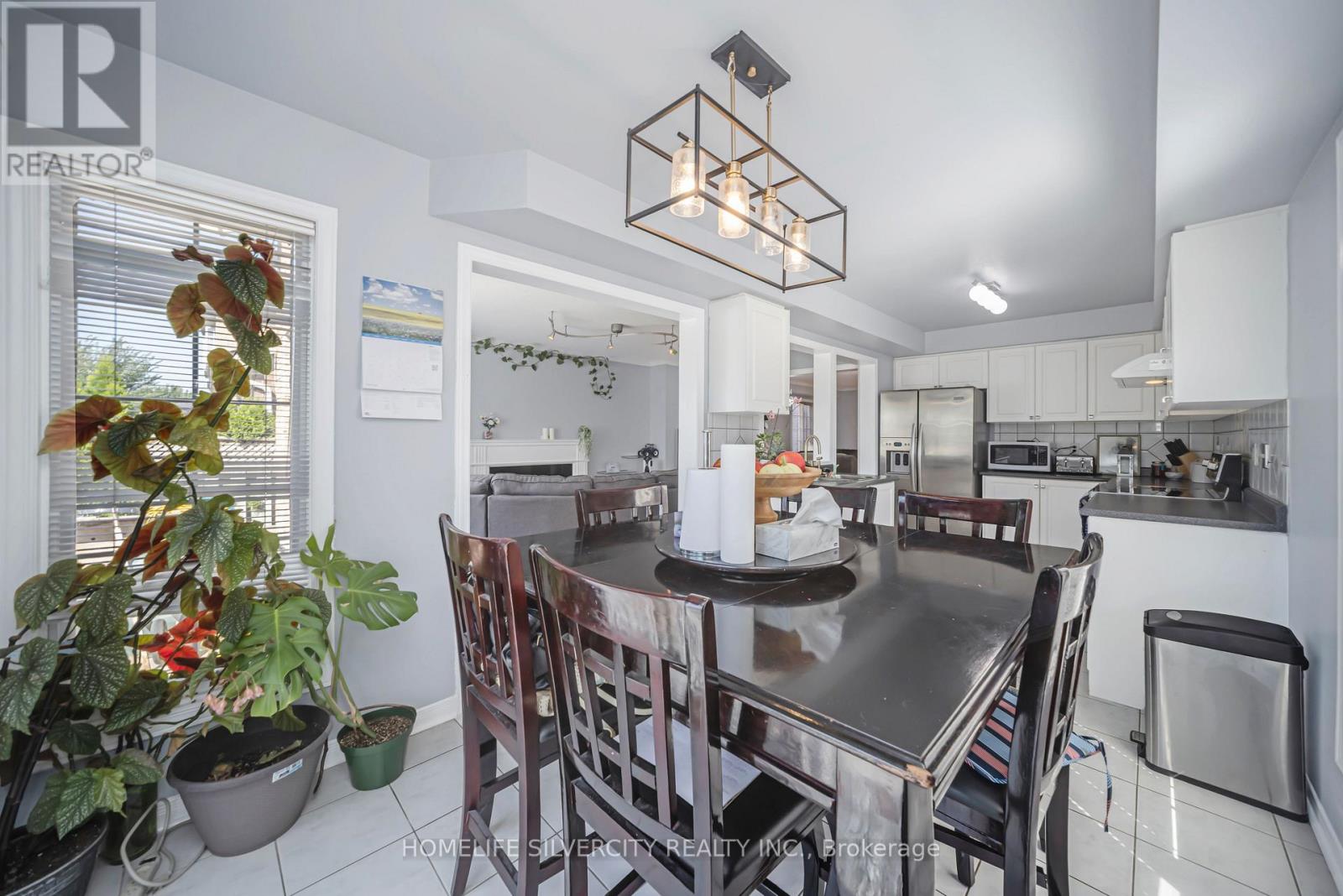 37 Loons Call Crescent N, Brampton, Ontario  L6R 2G5 - Photo 21 - W12397662
