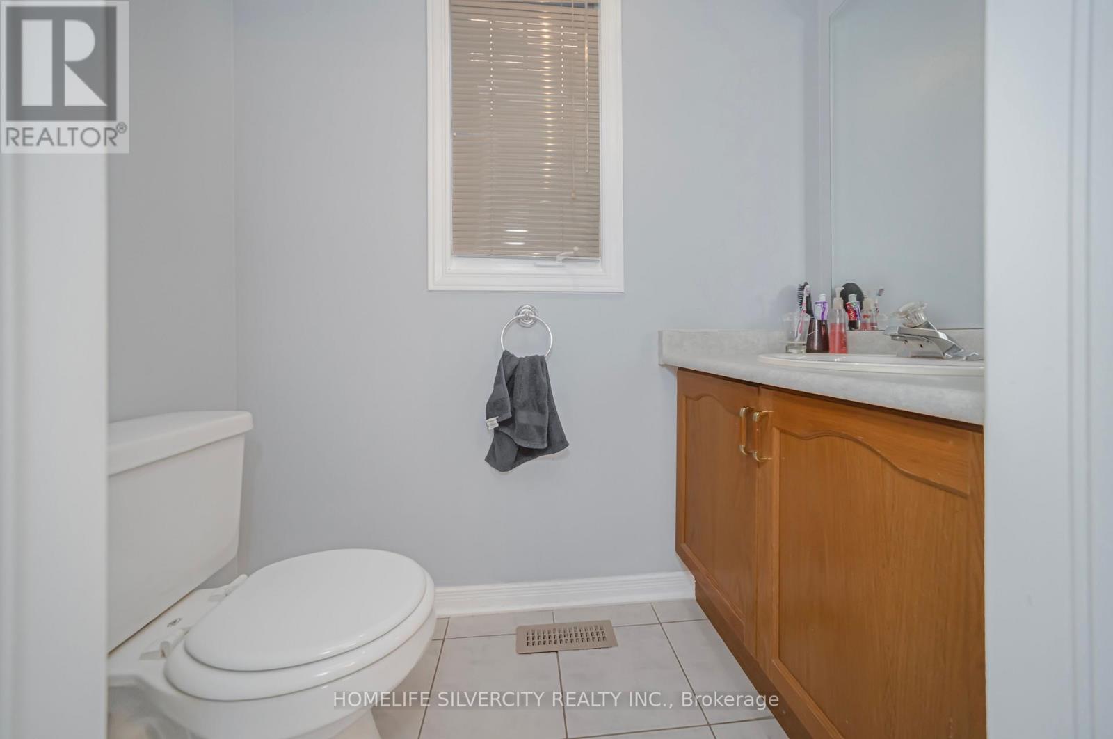 37 Loons Call Crescent N, Brampton, Ontario  L6R 2G5 - Photo 7 - W12397662