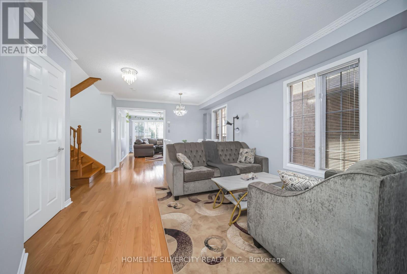 37 Loons Call Crescent N, Brampton, Ontario  L6R 2G5 - Photo 9 - W12397662