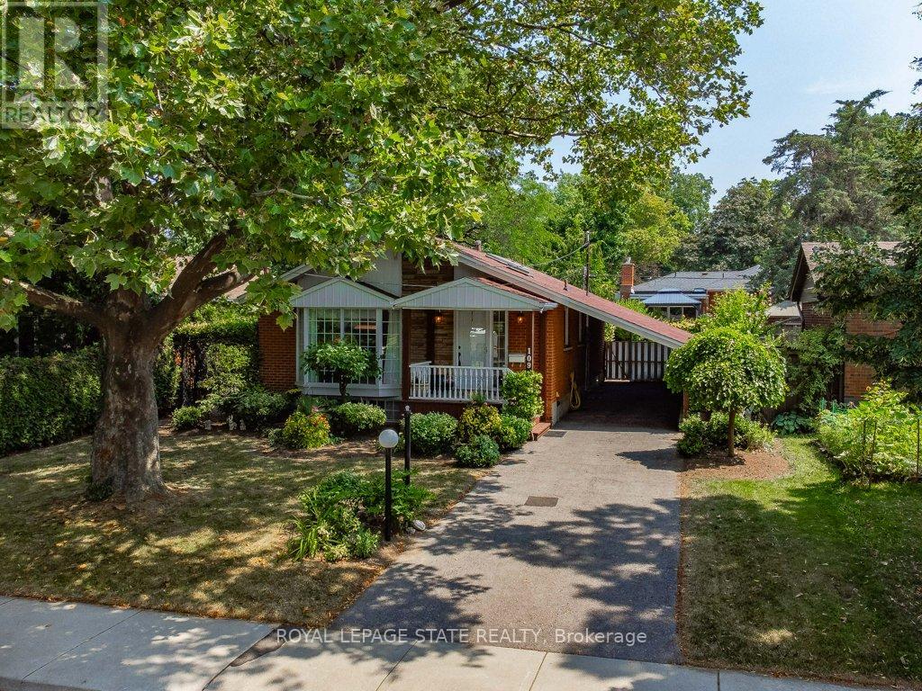 109 West 31st Street, Hamilton, Ontario  L9C 5E8 - Photo 2 - X12397607