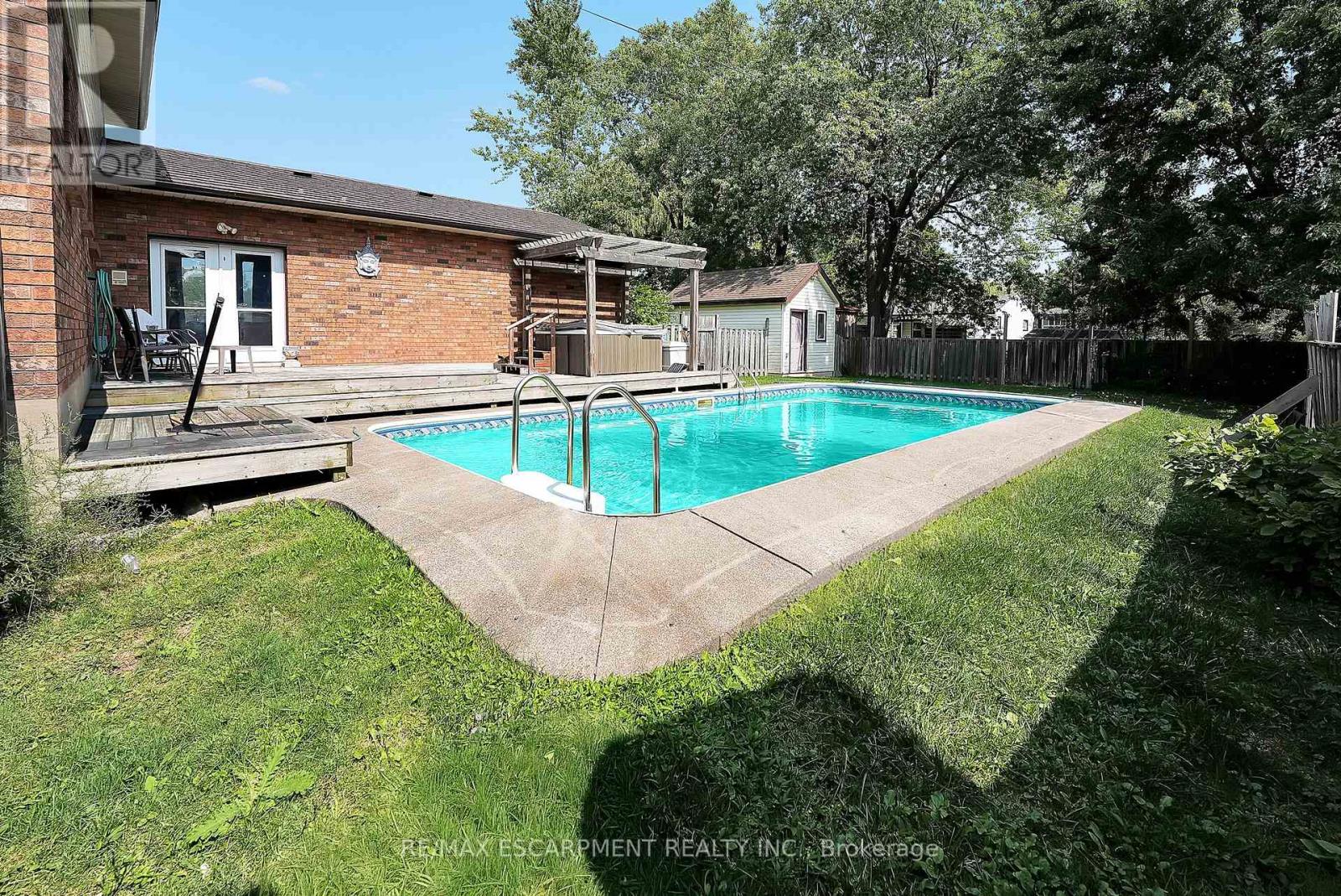 570 Buffalo Road, Fort Erie, Ontario  L2A 5G8 - Photo 21 - X12397641