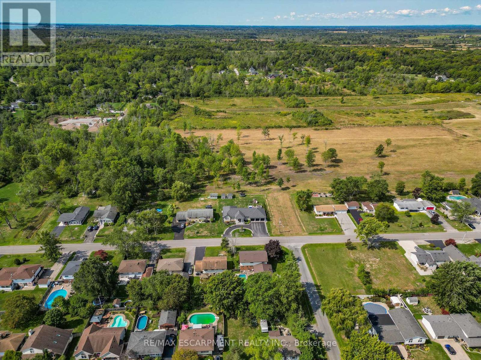 570 Buffalo Road, Fort Erie, Ontario  L2A 5G8 - Photo 24 - X12397641
