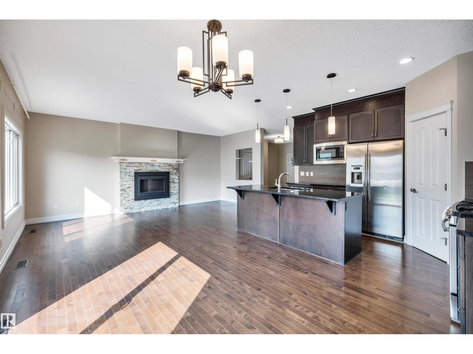 15827 10 Av Sw, Edmonton, Alberta  T6W 2H2 - Photo 12 - E4457269