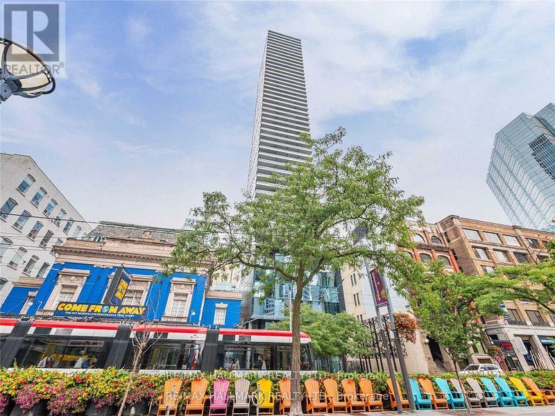 1407 - 224 KING STREET W, Toronto, Ontario