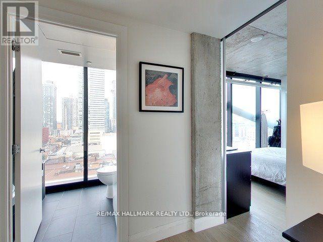 1407 - 224 King Street W, Toronto, Ontario  M5H 0A6 - Photo 17 - C12397858