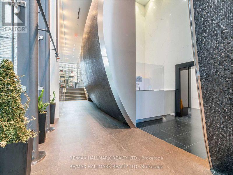 1407 - 224 King Street W, Toronto, Ontario  M5H 0A6 - Photo 25 - C12397858
