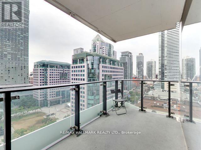 1407 - 224 King Street W, Toronto, Ontario  M5H 0A6 - Photo 7 - C12397858