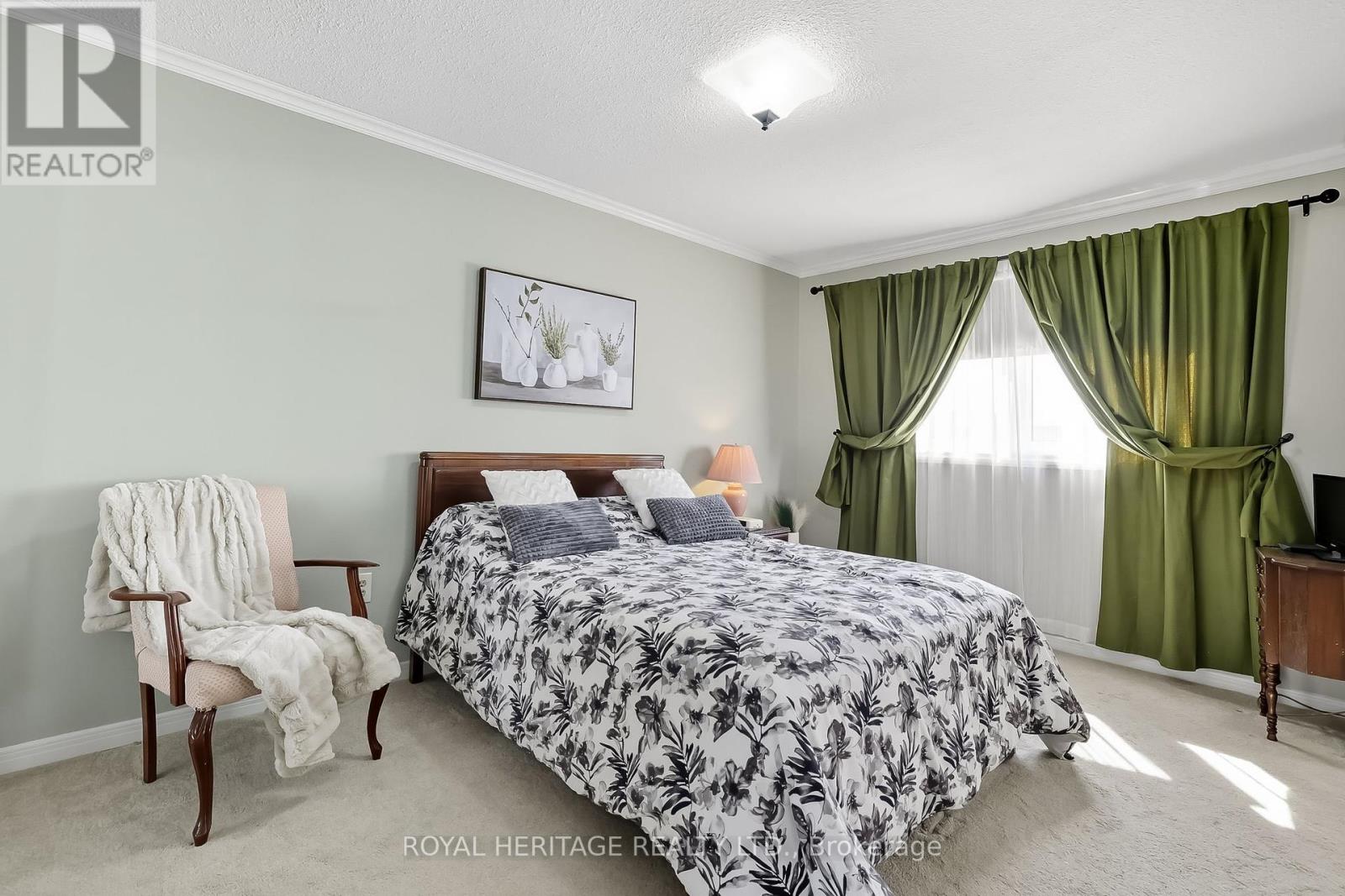 6 - 580 Eyer Drive, Pickering, Ontario  L1W 3B7 - Photo 17 - E12397963