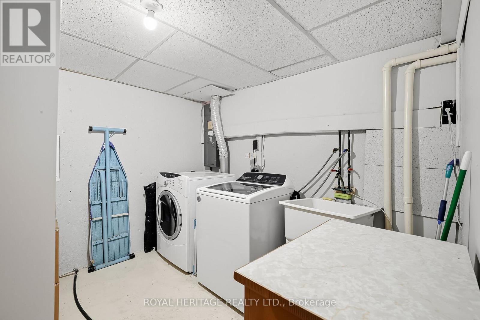 6 - 580 Eyer Drive, Pickering, Ontario  L1W 3B7 - Photo 26 - E12397963