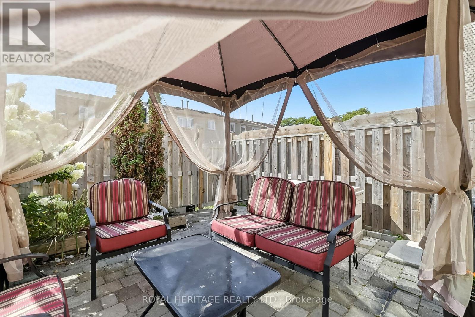 6 - 580 Eyer Drive, Pickering, Ontario  L1W 3B7 - Photo 28 - E12397963