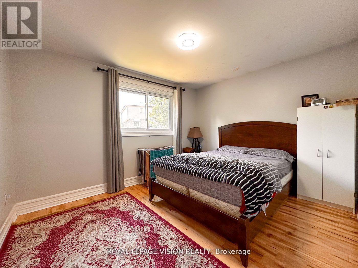 32 Goldring Drive, Whitby, Ontario  L1P 1C1 - Photo 10 - E12397864