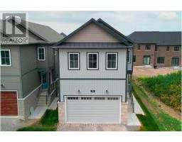303 Mullighan Gardens, Peterborough (Monaghan Ward 2), Ca