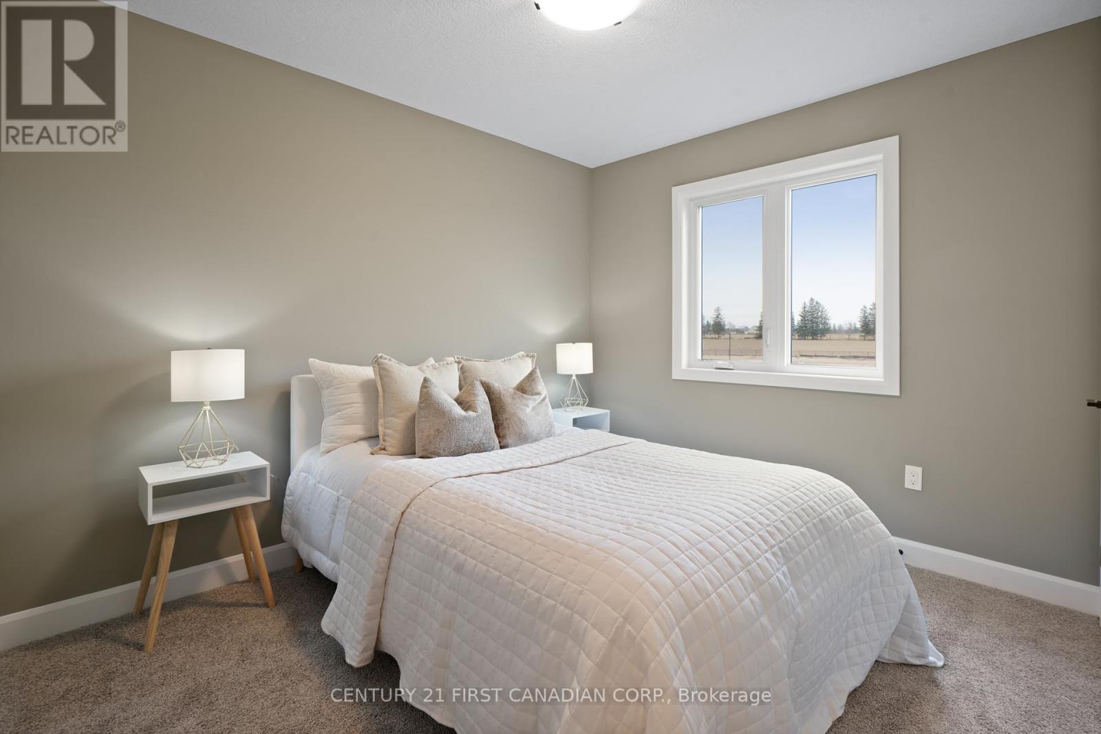 668 Ketter Way, Plympton-Wyoming, Ontario  N0N 1T0 - Photo 33 - X12397958