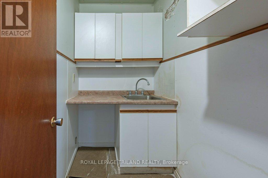 4-8 Elgin Street, St. Thomas, Ontario  N5R 3L6 - Photo 21 - X12397959