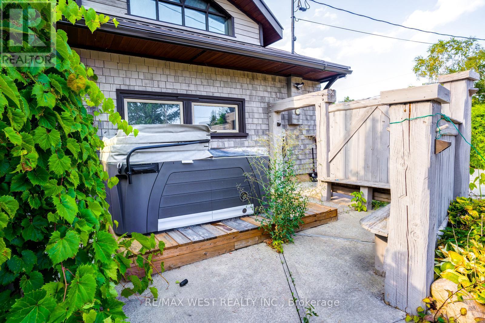523 Lake Drive E, Georgina, Ontario  L0E 1S0 - Photo 27 - N12371100