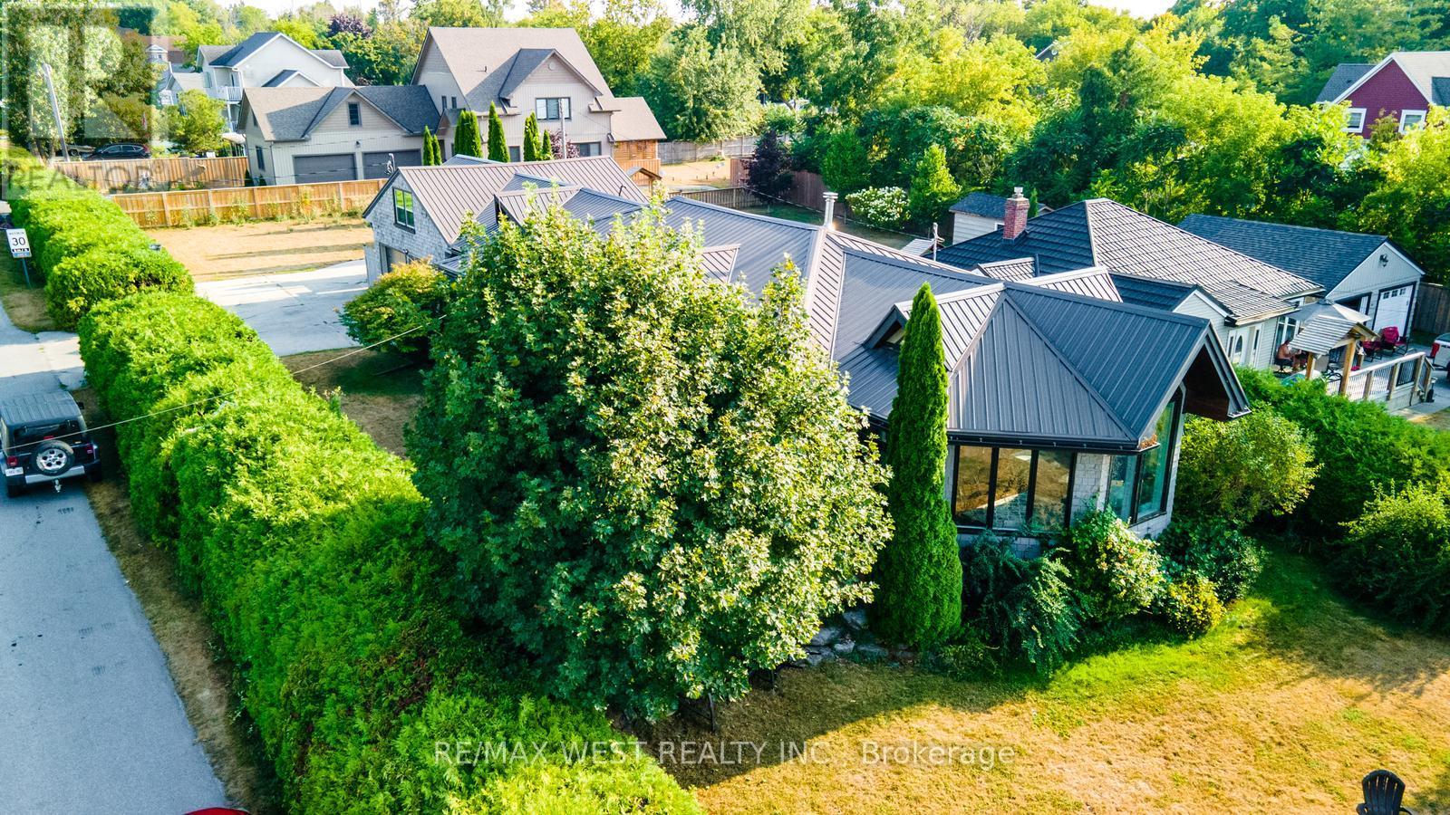 523 Lake Drive E, Georgina, Ontario  L0E 1S0 - Photo 6 - N12371100