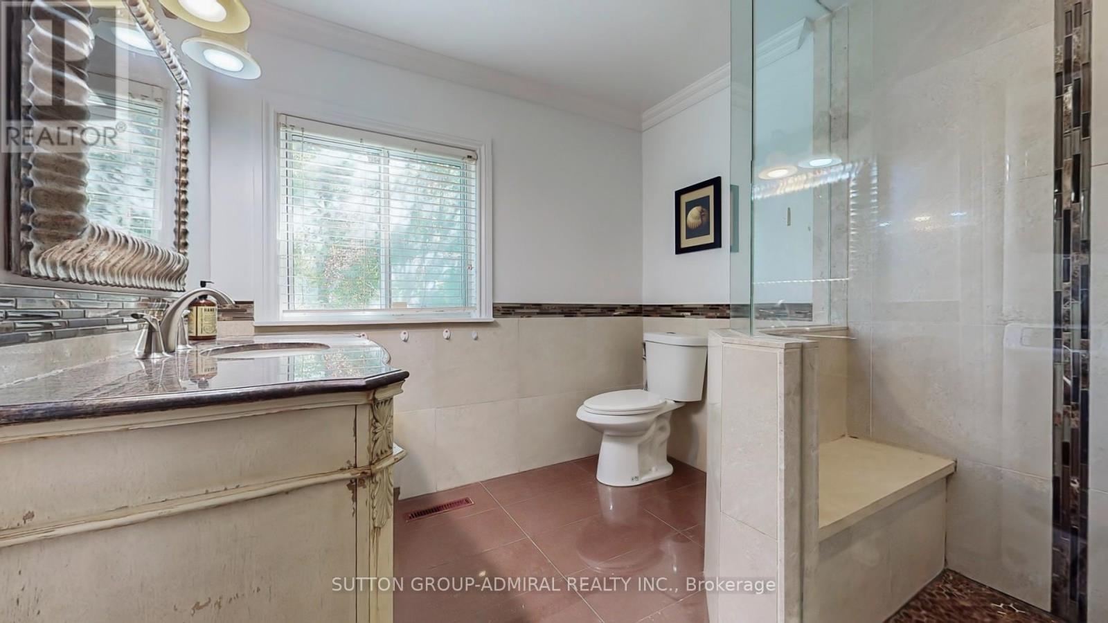 2 Newman Avenue, Richmond Hill, Ontario  L4E 3E4 - Photo 17 - N12397687