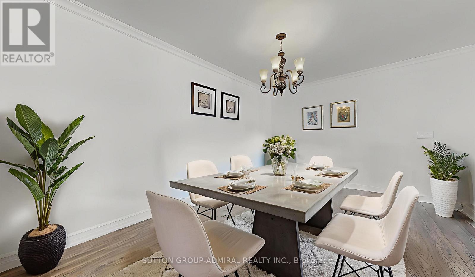 2 Newman Avenue, Richmond Hill, Ontario  L4E 3E4 - Photo 6 - N12397687