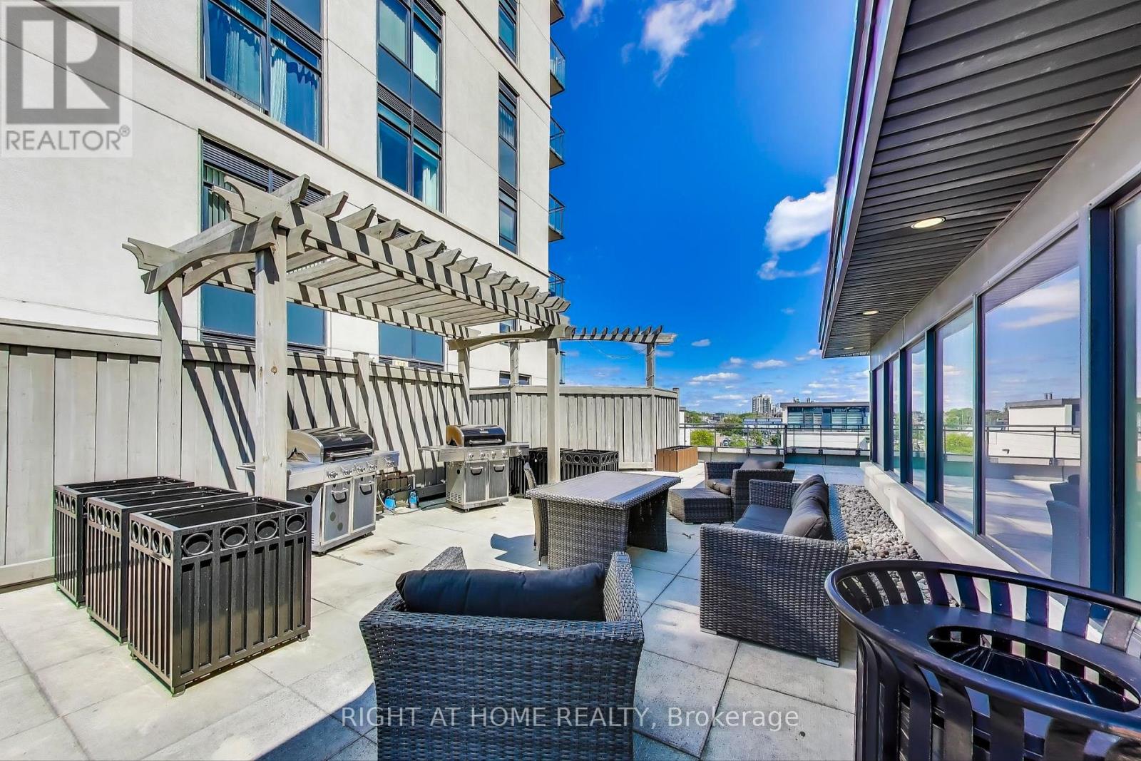 317 - 12 Woodstream Boulevard, Vaughan, Ontario  L4L 8C3 - Photo 11 - N12397711